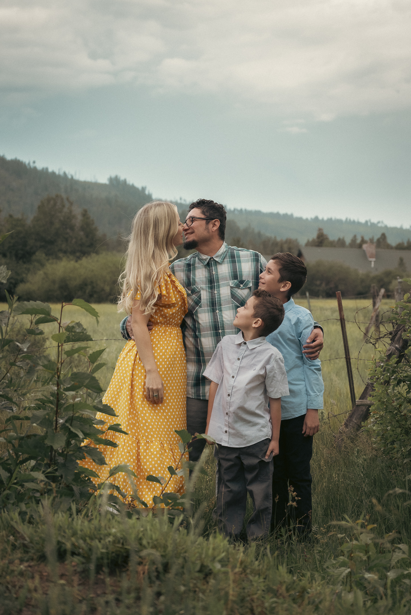 Family Portraits in a meadow in Greer, Arizona.