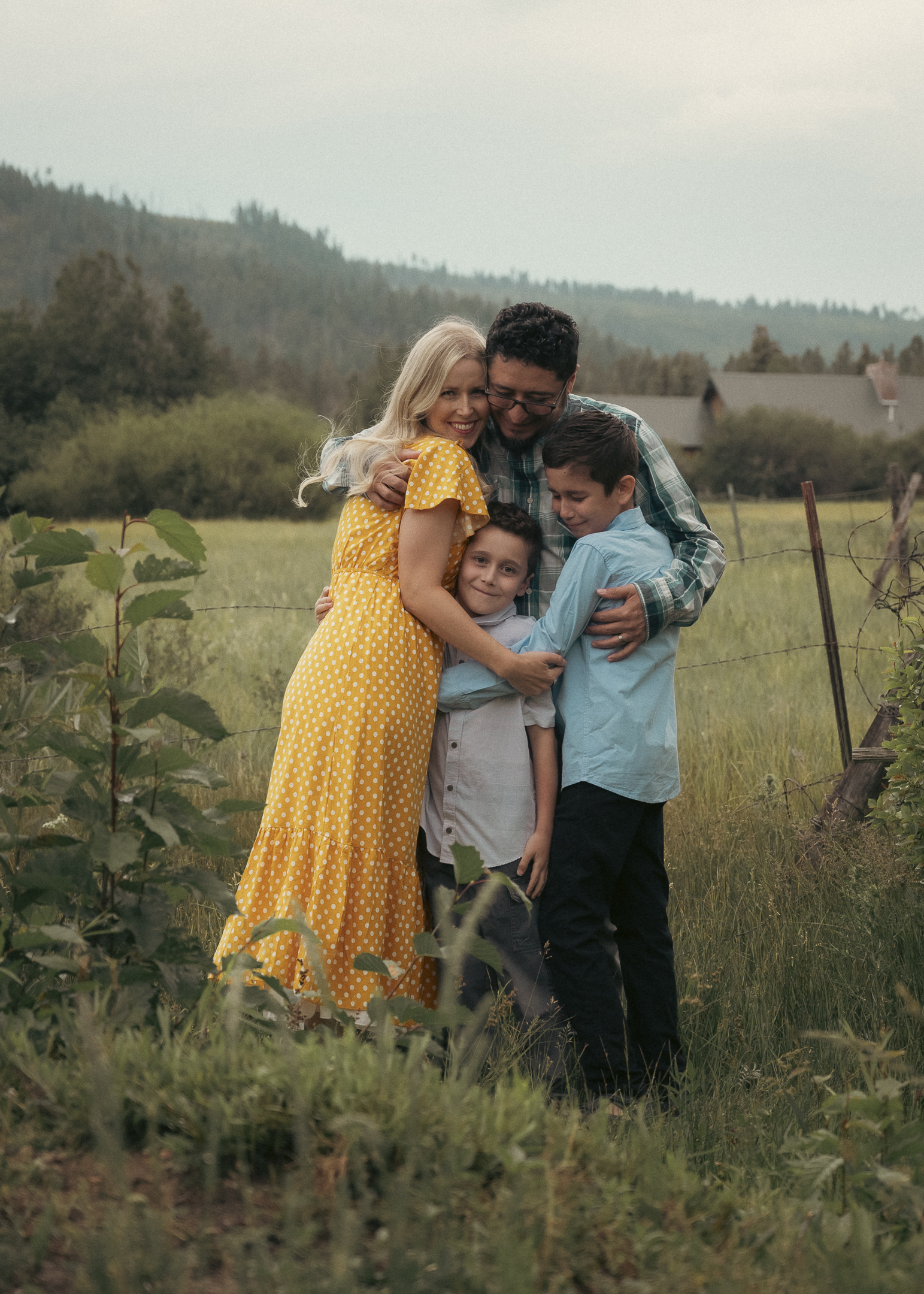 Family Portraits in a meadow in Greer, Arizona.