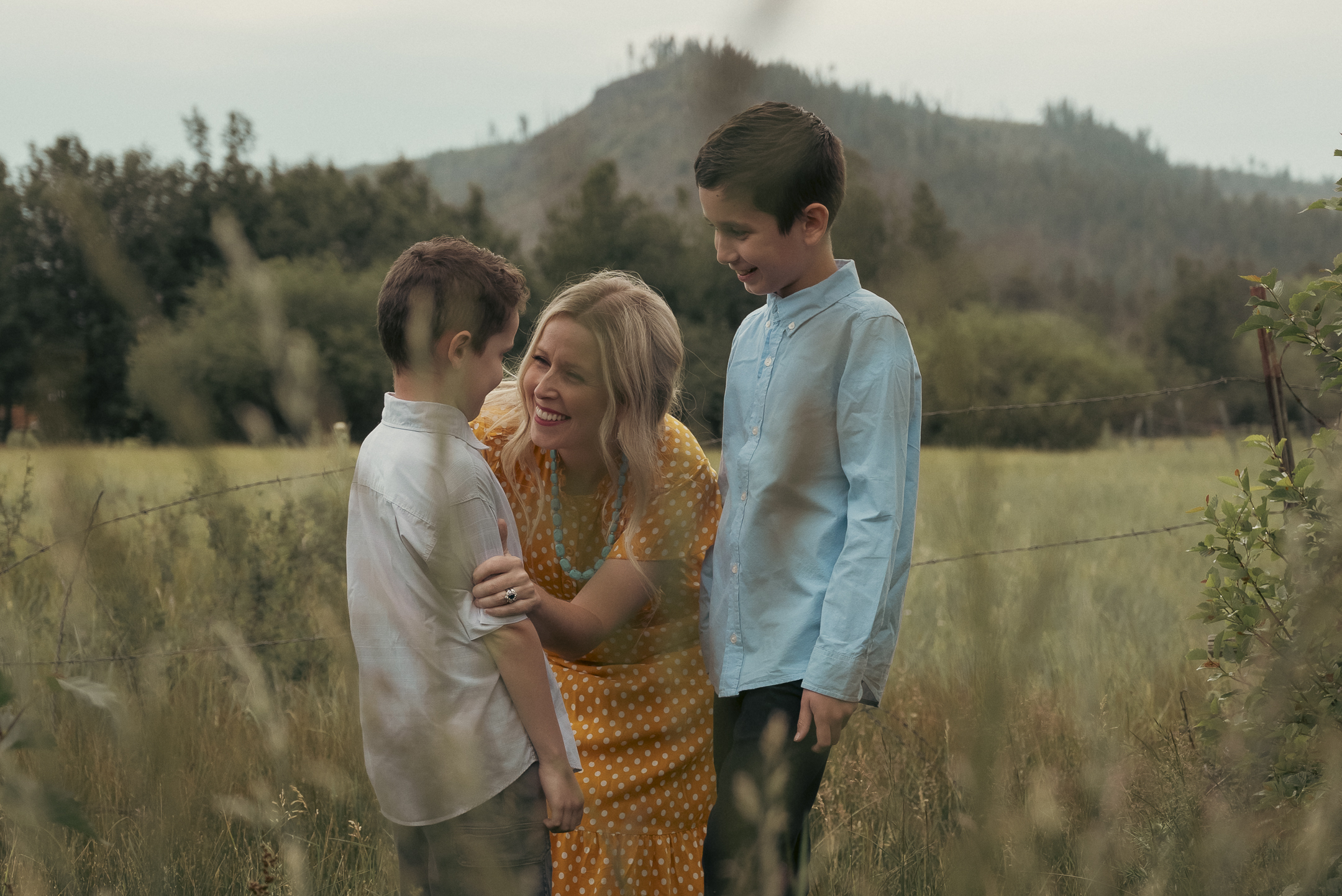 Family Portraits in a meadow in Greer, Arizona.